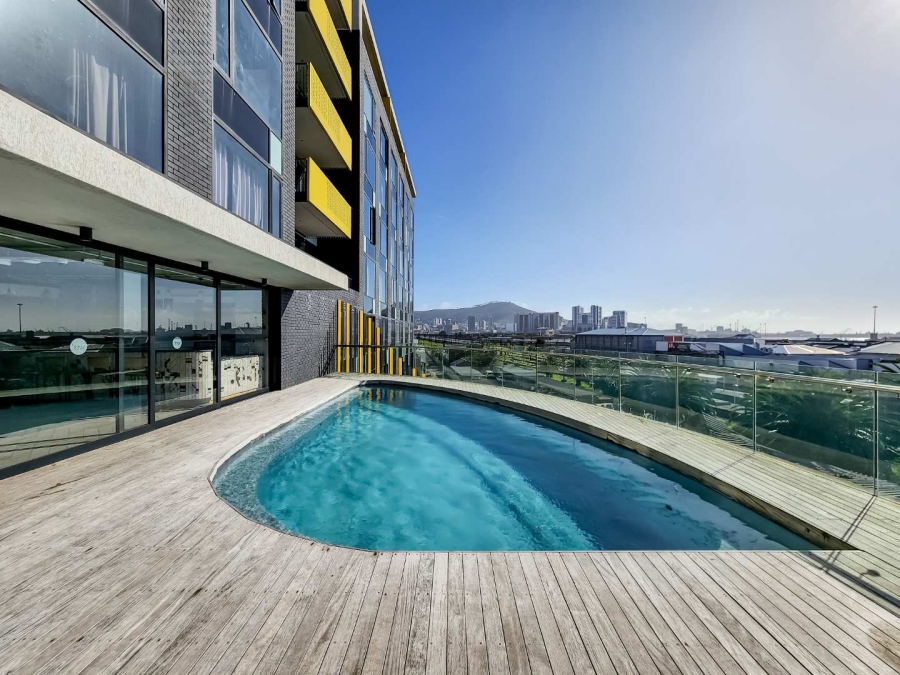 1 Bedroom Property for Sale in Woodstock Western Cape